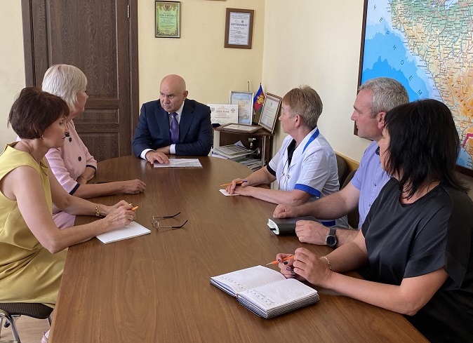 Первый заместитель министра сельского хозяйства Российской Федерации посетил Краснодарский филиал